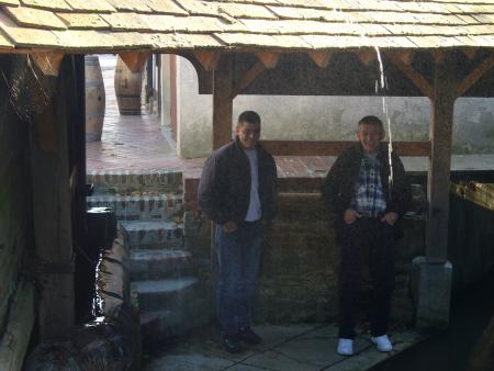 Ca  a travers� le toit